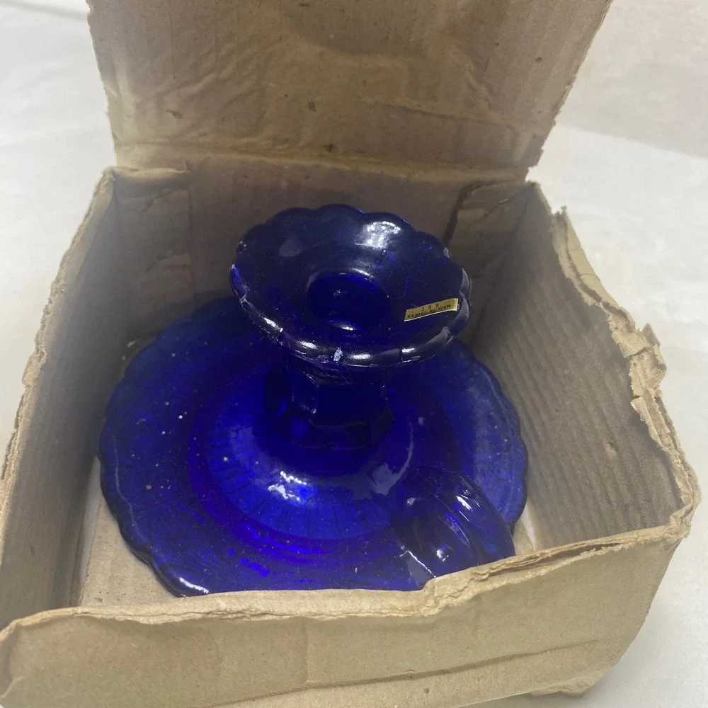 VTG Heisey Cobalt Blue Glass Candlestick Holder Handle Embossed Floral Design‎